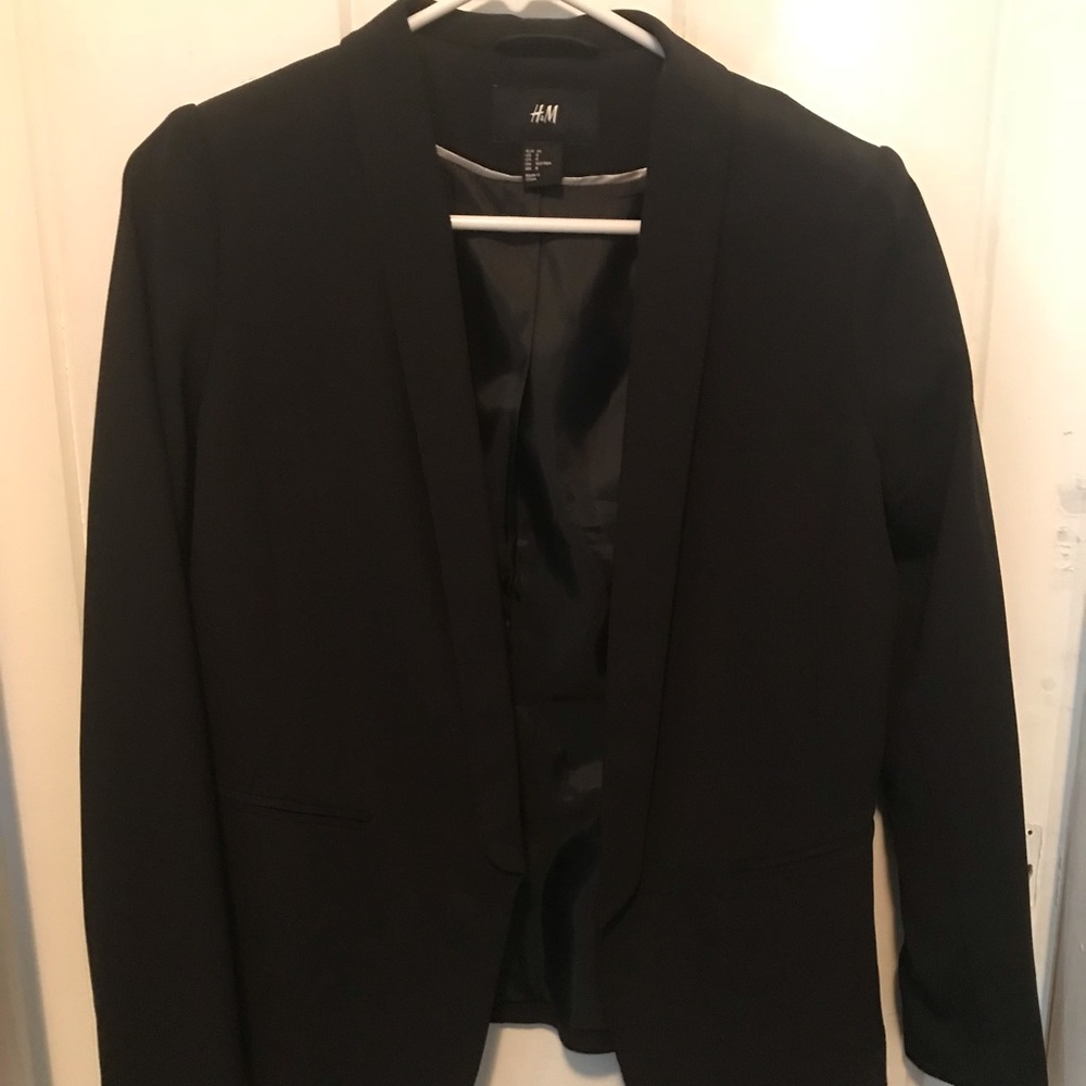 Size 8 black blazer